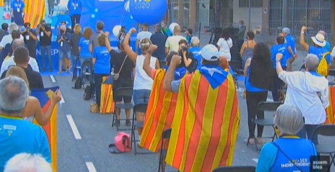 Cataluña celebra una Diada limitada por el coronavirus
