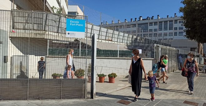 La cimera catalana per la prestació en cas de fills en quarantena embarranca a l'espera de la solució estatal