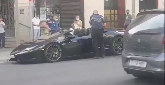 'Batman' en Gran Vía: "Denunciado y de vuelta a la Batcueva"