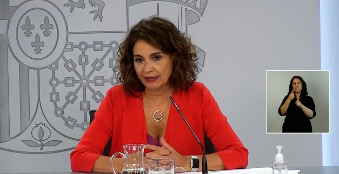 Montero "no aprecia contradicciones" entre Díaz y Escrivá sobre la jubilación