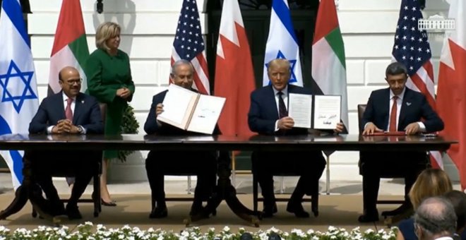 EAU y Bahréin firman sendos acuerdos de paz con Israel