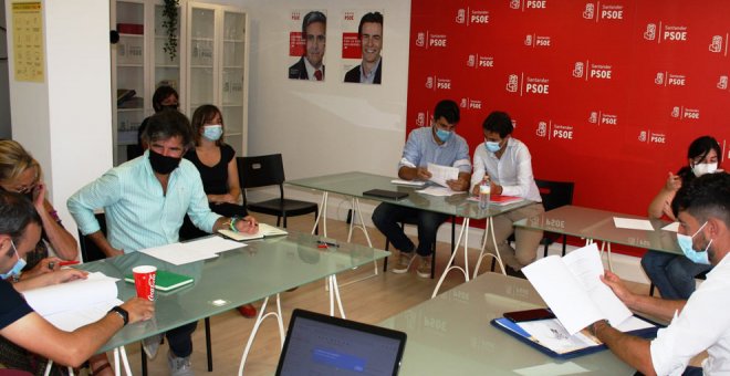 El PSOE se reivindica como "única alternativa" al "forzado y mal avenido" equipo de Gobierno PP-Cs