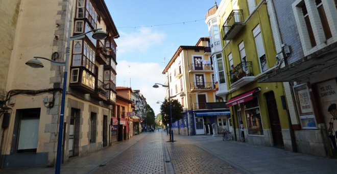 El municipio de Santoña ya está abierto tras su confinamiento pero con restricciones en aforos y reuniones