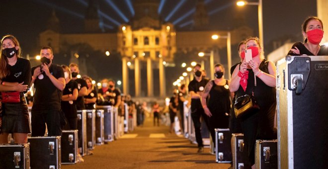 La industria musical lanza una alerta roja y protesta en 25 ciudades españolas