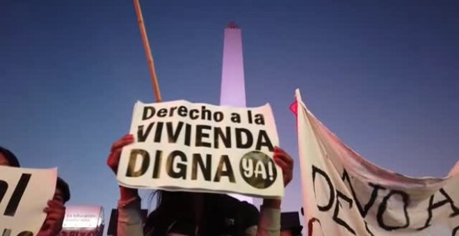 Los argentinos toman las calles ante el desplome de la economía y la falta de trabajo en medio de la pandemia de coronavirus