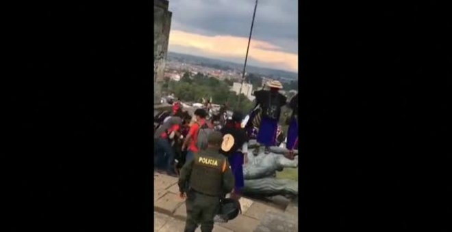Derriban la estatua del conquistador Sebastián de Belalcázar en Colombia