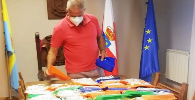 Hazas de Cesto repartirá kits de mascarillas y gel para los niños del municipio