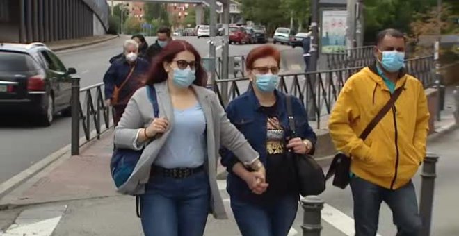 Indignación entre los vecinos de Puente de Vallecas afectados por la nuevas restricciones