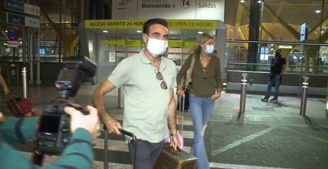 Enrique Ponce y Ana Soria llegan a Madrid tras pasar el fin de semana juntos