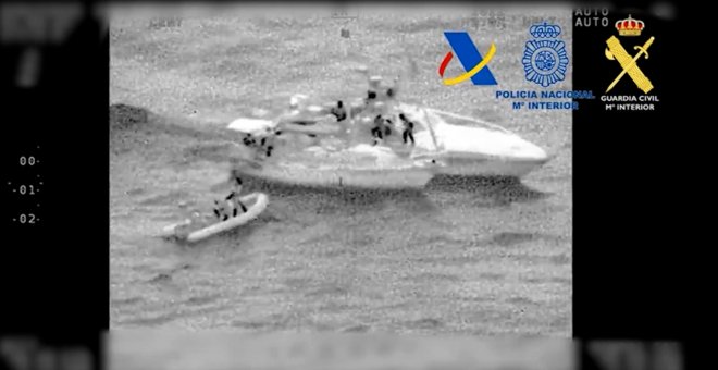 Dos detenidos tras interceptar un velero con 200 kilos de hachís