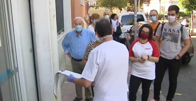 Sanidad notifica 31.000 nuevos casos, una tercera parte de ellos concentrados en la Comunidad de Madrid