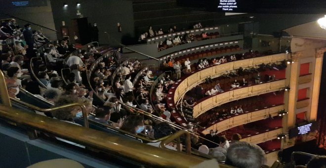 El Teatro Real suspende una función por las quejas de los espectadores por falta de distancia de seguridad