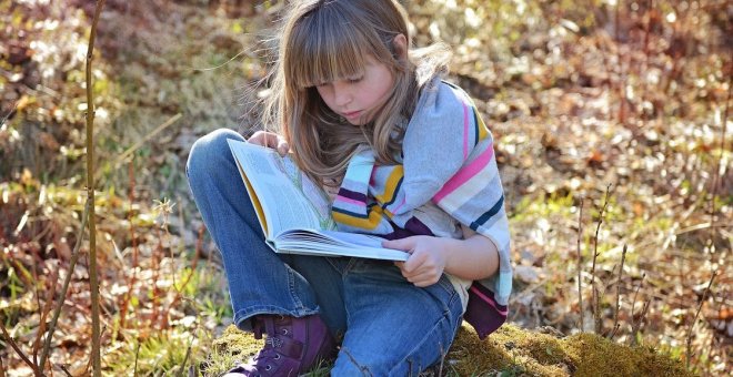 Escuelas en la encrucijada: enseñar a vivir en la sociedad de la incertidumbre