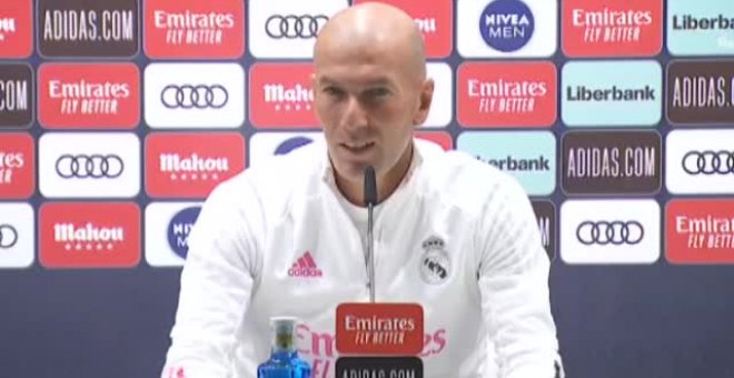 Zidane confirma que no ha pedido refuerzos pero no descarta la llegada de fichajes