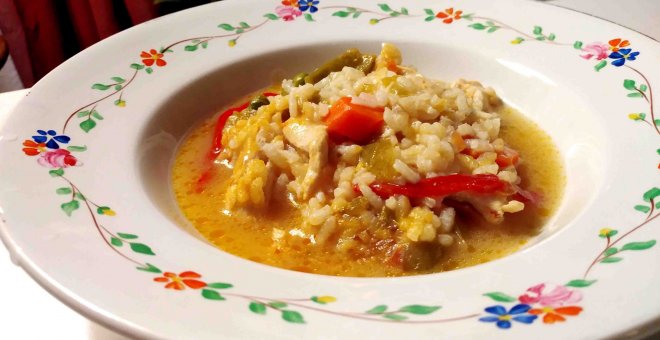 Pato confinado - Receta de arroz caldoso de pollo y verduras