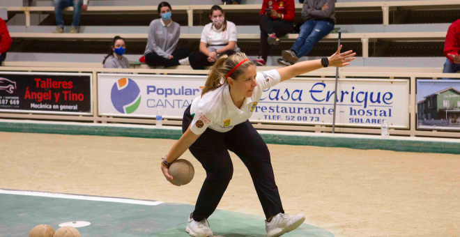 Laura Abascal gana el Torneo de Bolos Femenino Ayuntamiento de Camargo