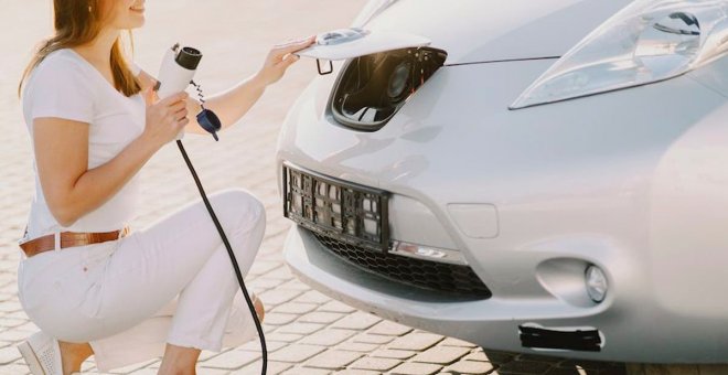 ¿Puede cualquier tipo de taller atender las averías de un coche eléctrico?