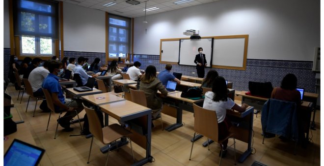 Las tasas universitarias bajan en cinco CCAA, Catalunya y Madrid las más caras