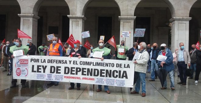 Los jubilados reivindican en la calle pensiones "dignas" y los derechos de los mayores