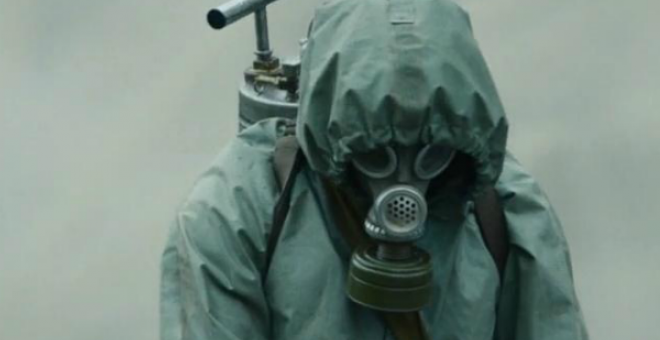 El palito del creador de 'Chernobyl' a Díaz Ayuso