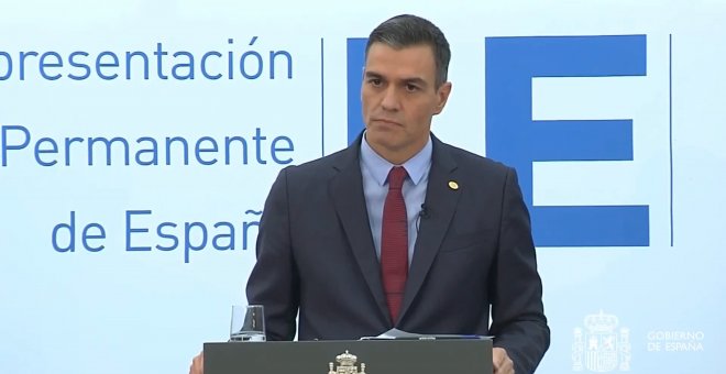 Sánchez defiende la monarquía y pide "no patrimonializar" la Corona