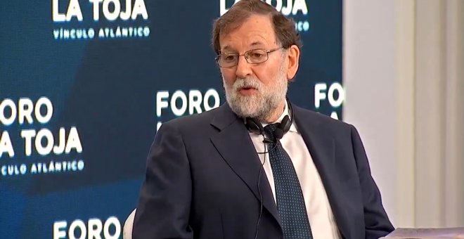 Rajoy urge a llegar a acuerdos ante el Covid y apunta a Sánchez