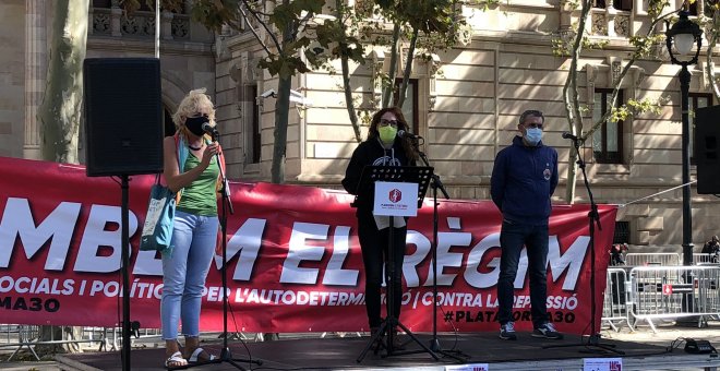 Tres anys del 3-O, concentració envoltant el TSJC i campanya d'Òmnium per eliminar el rastre de la monarquia espanyola