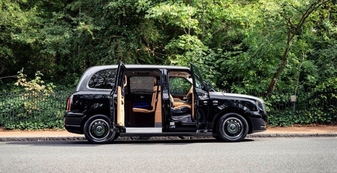 El taxi eléctrico de Londres se pasa al lujo con un interior premium, Apple TV y una PS4