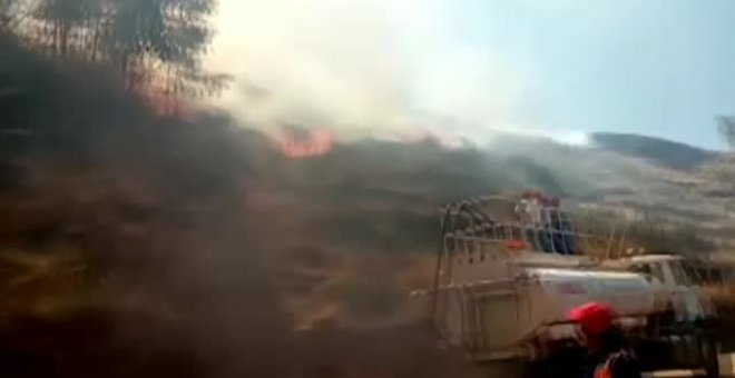 Los incendios forestales amenazan el parque arqueológico de Cuzco
