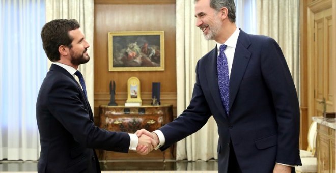 La derecha (PP y Vox), principal sostén de la monarquía