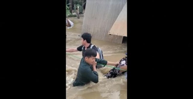 Casi medio centenar de muertos por inundaciones en Camboya y Vietnam