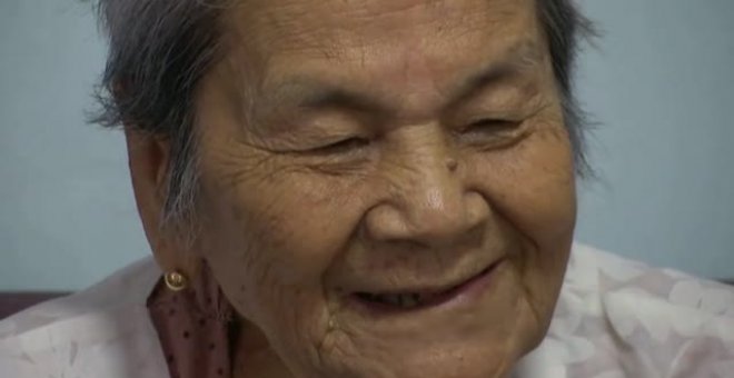 Una centenaria supera el coronavirus en Birmania tras contagiarse toda la familia