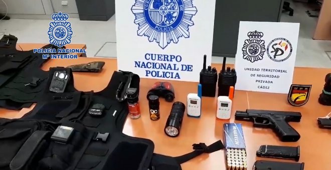 Detenido tras ejercer ilegalmente de vigilante de seguridad con armas