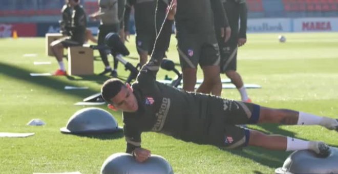 Torreira completa su primer entrenamiento con el Atlético