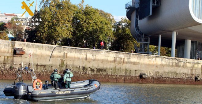 Rescatada una mujer caída al mar en Santander