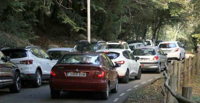 Diputació i alcaldes del Montseny acorden reforçar la vigilància i un pla de mobilitat per evitar massificacions al parc