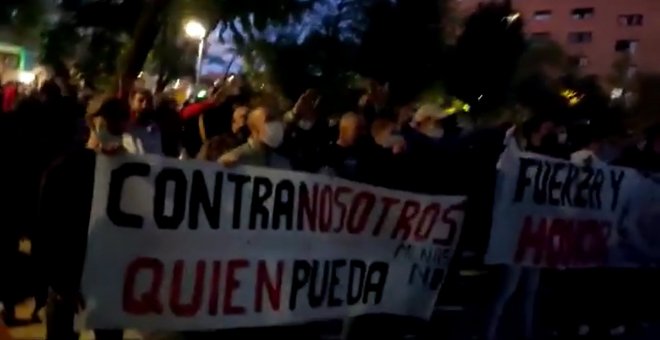 Siete años de cárcel para tres jóvenes marroquíes por agredir a dos neonazis armados que "buscaban menas" en Madrid