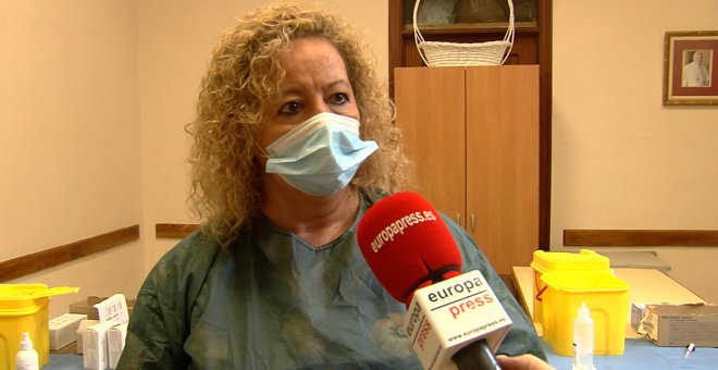 Muchas personas mayores ya se han puesto la vacuna de la gripe en los Remedios