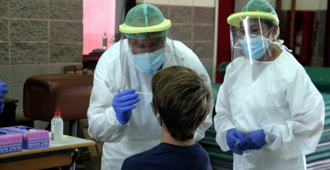 Salut intensificarà divendres les mesures contra la pandèmia: "La situació és crítica"