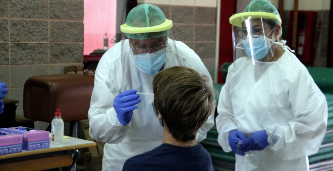 El curs escolar no es reprendrà fins el dia 11 de gener després del Nadal per precaució pandèmica respecte les festes