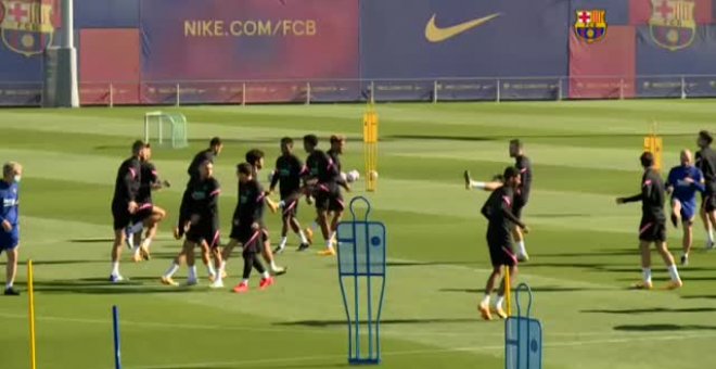 Último entrenamiento del Barça antes de viajar a Turín