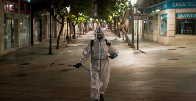 Madrid vuelve a ir a la contra al cerrar por días mientras doce comunidades se confinan perimetralmente