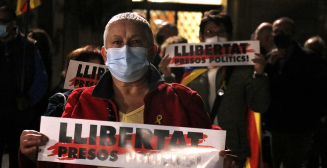L'independentisme protesta arreu de Catalunya contra les detencions de la Guàrdia Civil