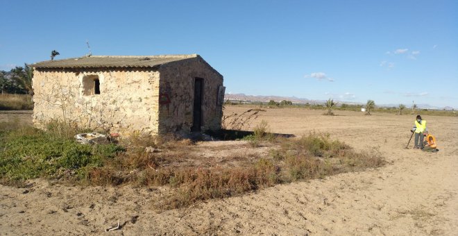 Tras las huellas de los desaparecidos en el campo de concentración de Albatera, uno de los lugares más crueles de la represión franquista