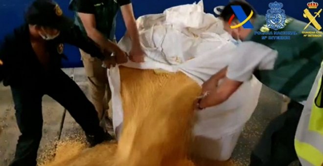 Intervienen más de 1.200 kilos de cocaína oculta entre sacos de maíz