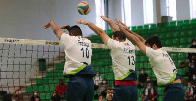 El Voley Textil Santanderina tratará de culminar su semana perfecta huérfano de afición