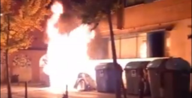 Incendiados diez contenedores en Santander durante la segunda noche de protestas 