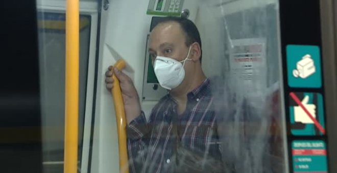 El CISC recomienda mantener el silencio en el metro para reducir los contagios
