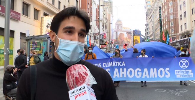 Extinction Rebellion representa las "muertes a causa de la subida de los océanos"