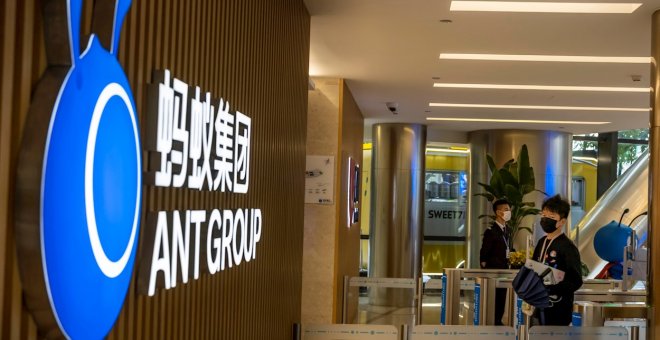 La salida a bolsa de la china Ant Group, la mayor de la historia, se suspende a dos días de su estreno